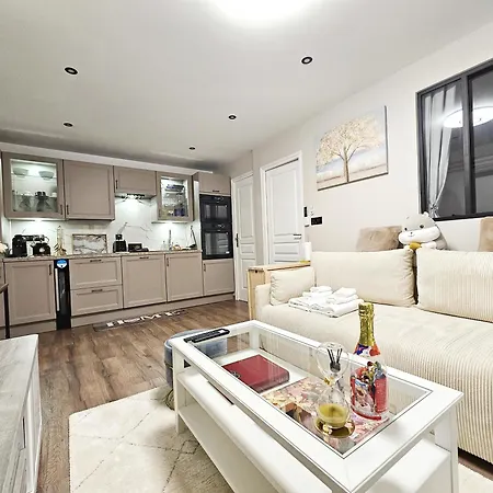 Your Cozy Cove By Paris Apartment *