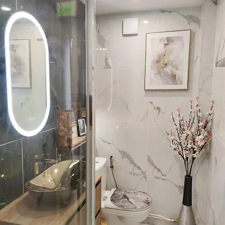 Your Cozy Cove By Paris Apartment